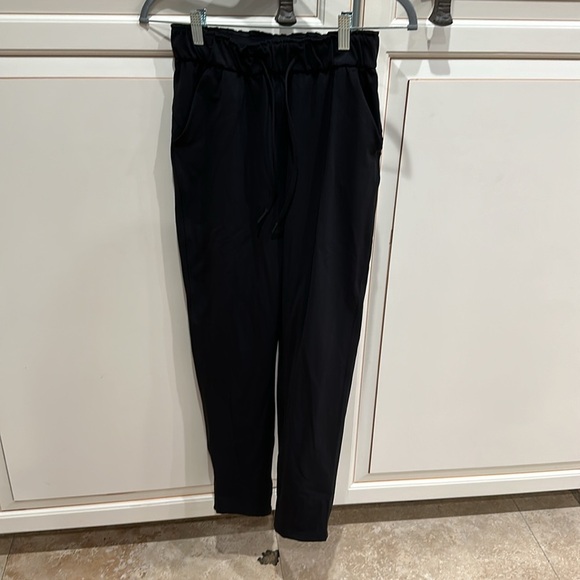 Lululemon Keep Moving Pant 7/8 High-Rise
Black - Picture 8 of 8
